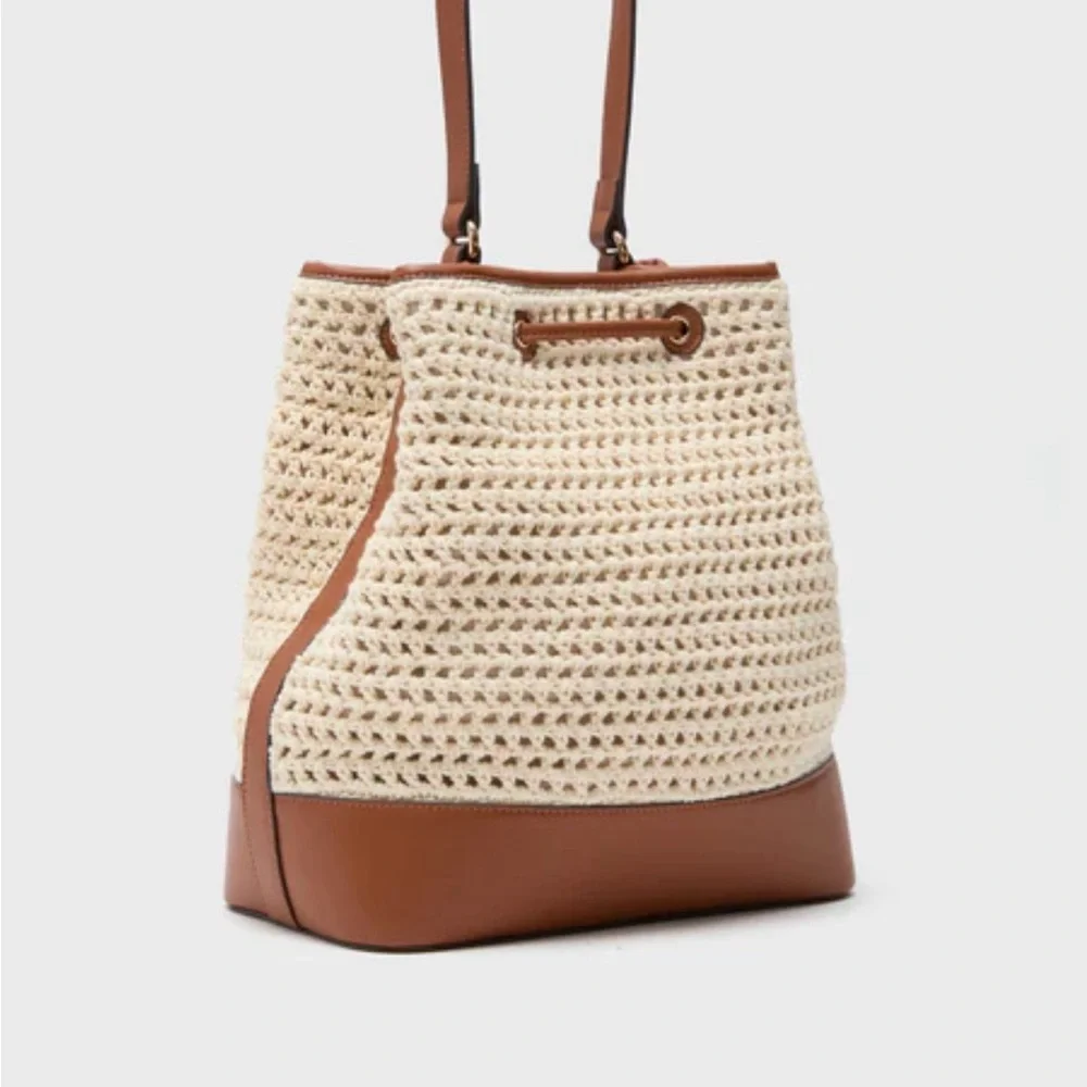 NWOT Tuckernuck Cream Crochet Leather Dakota Bucket Bag - Picture 5 of 11